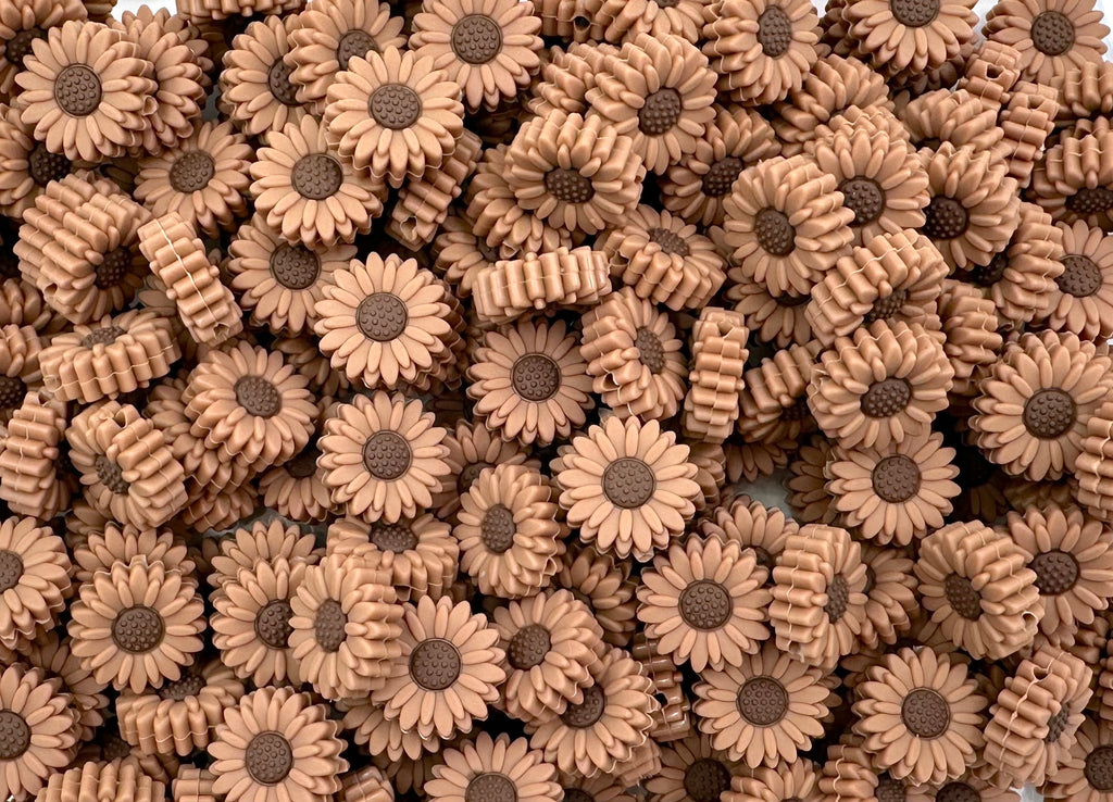 19mm Caramel Brown Daisy Beads