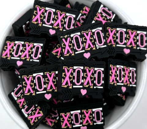 Pink XOXO Valentine's Day Silicone Focal Beads