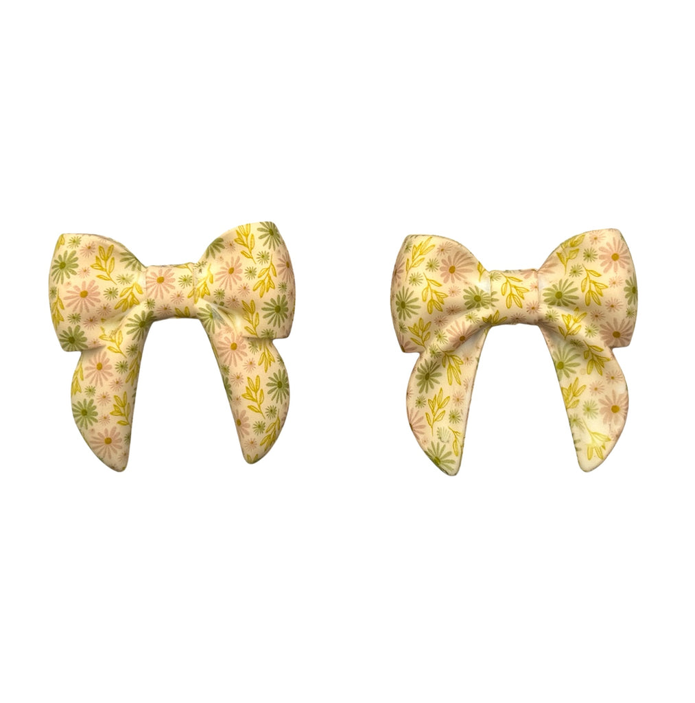 Spring Daisy Print Bow Silicone Focal Beads