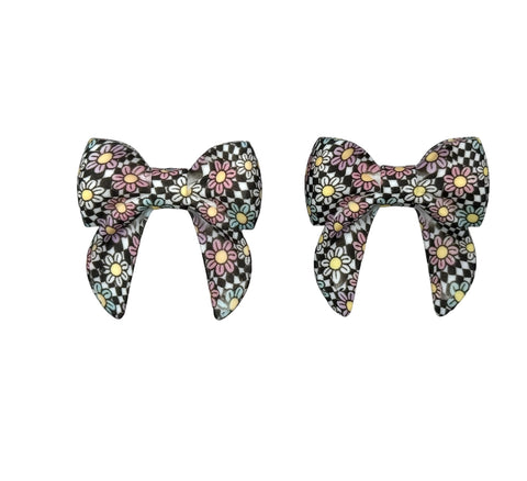 Daisy Checkered Print Bow Silicone Focal Beads