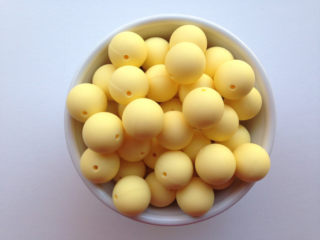 19mm Cream Yellow Silicone Beads
