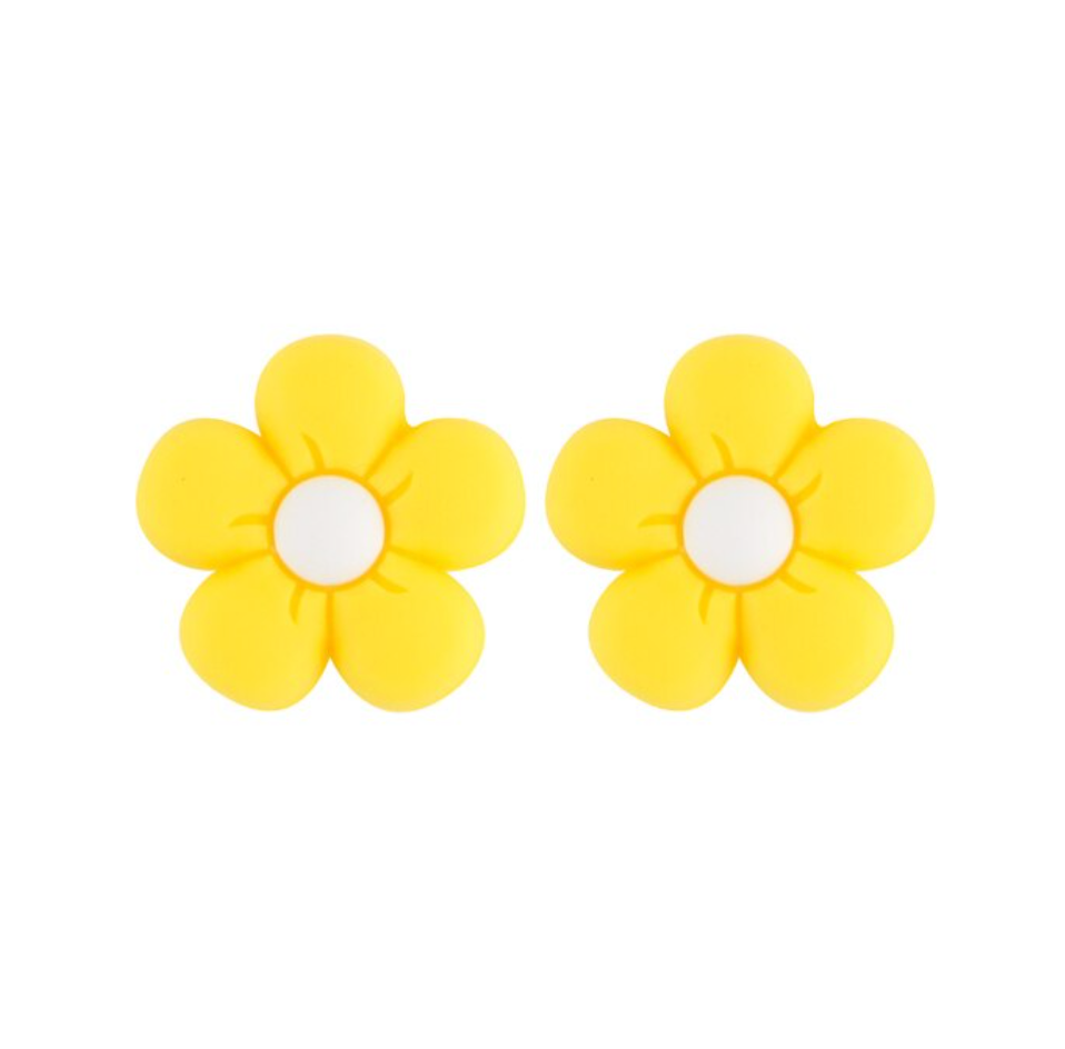 26mm Yellow Cosmo Flower Beads